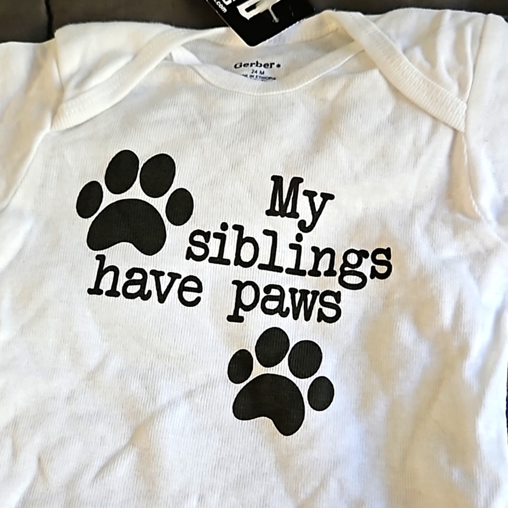 My Siblings Have Paws onesie bodysuit 24mos Gerber Onesies puppy dog cat shirt
